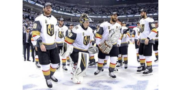Bruce Cassidy povede Vegas Golden Knights proti Florida Panthers